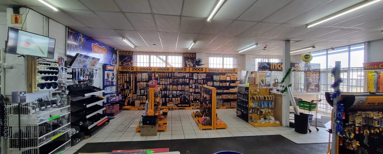 Inside Montague Gardens Hardware and Steel